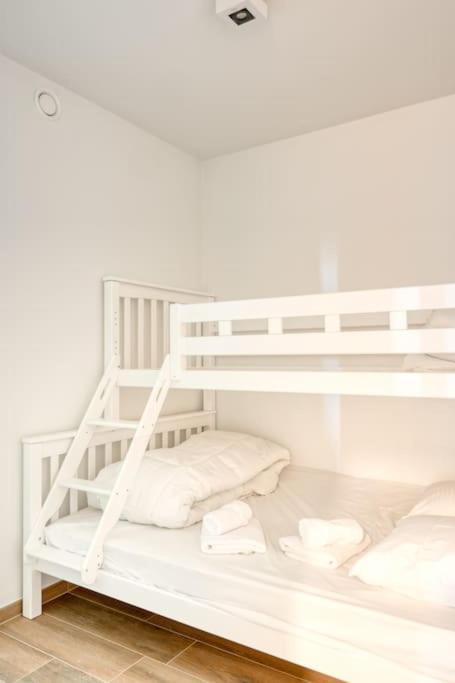 Seaside Escape Perfect For 5 In